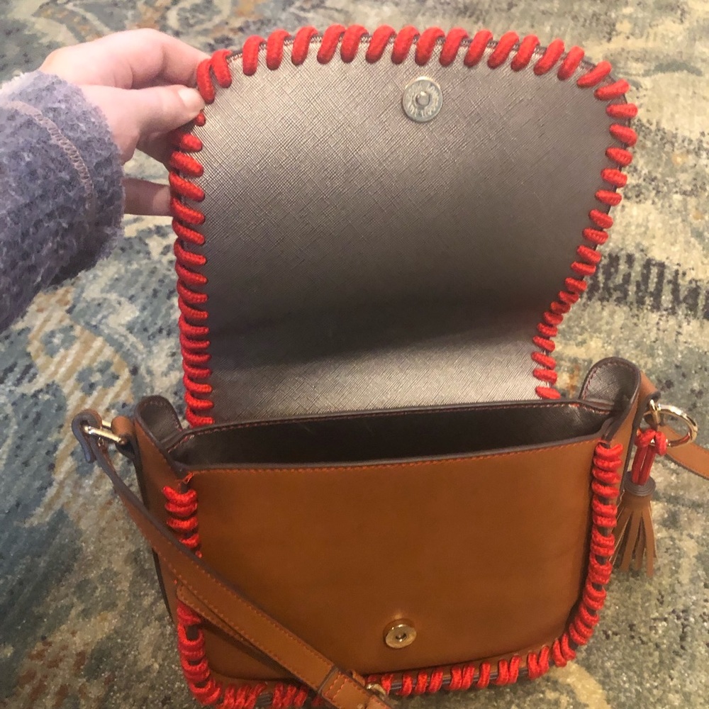 Steve Madden | Brown Purse Red Rope - Picture 4 of 5